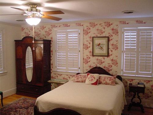 Fuquay Mineral Spring Inn & Garden Dış mekan fotoğraf