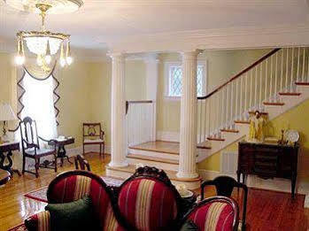 Fuquay Mineral Spring Inn & Garden Dış mekan fotoğraf